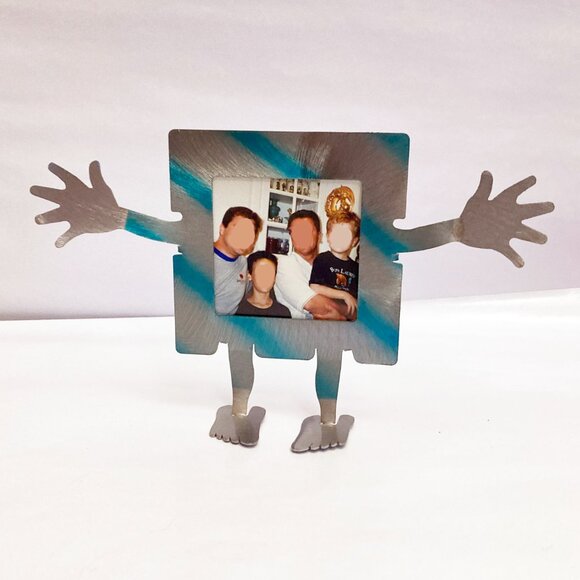 Metal Hug Frame 3in Square Handmade in the UK Great gift for distant family! - Picture 4 of 5